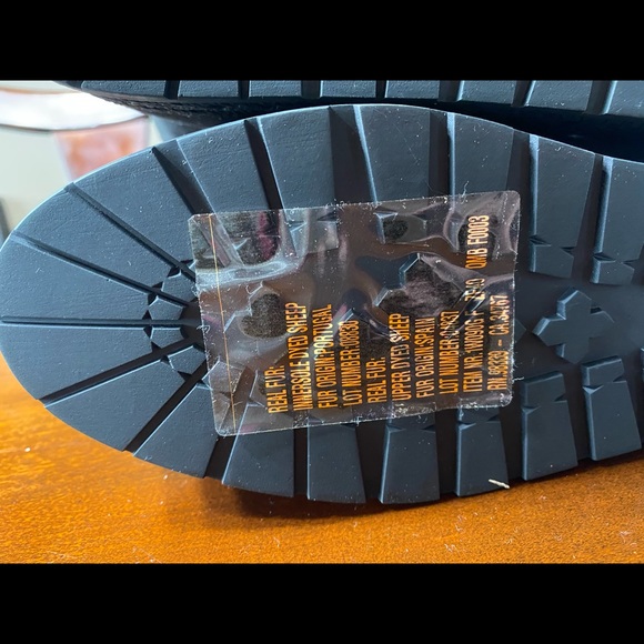 Prada Shearling boots Black New EU 41 - Picture 7 of 8